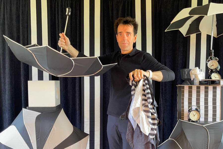 TacticOptik, spectacle, de magie et d'illusion d'optique pour un CCAS pour un après-midi festif à Amiens